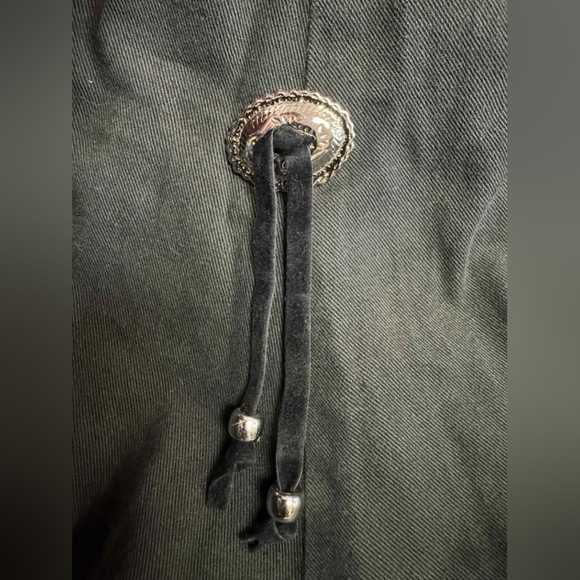 Roughrider By Circle Y Western Skirt Long Black Flowy Size 17/18 EUC - Picture 8 of 10